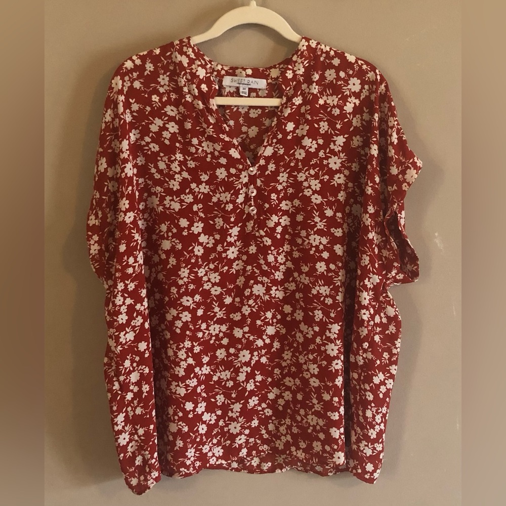 Plus Size Floral Blouse